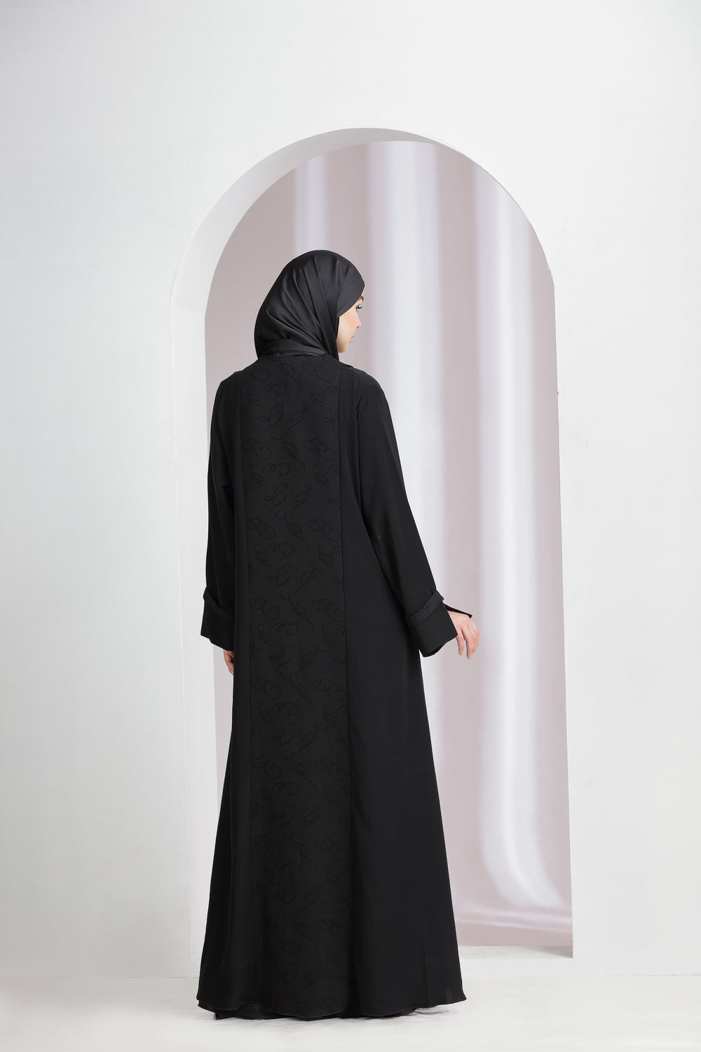 Sema Abaya Black