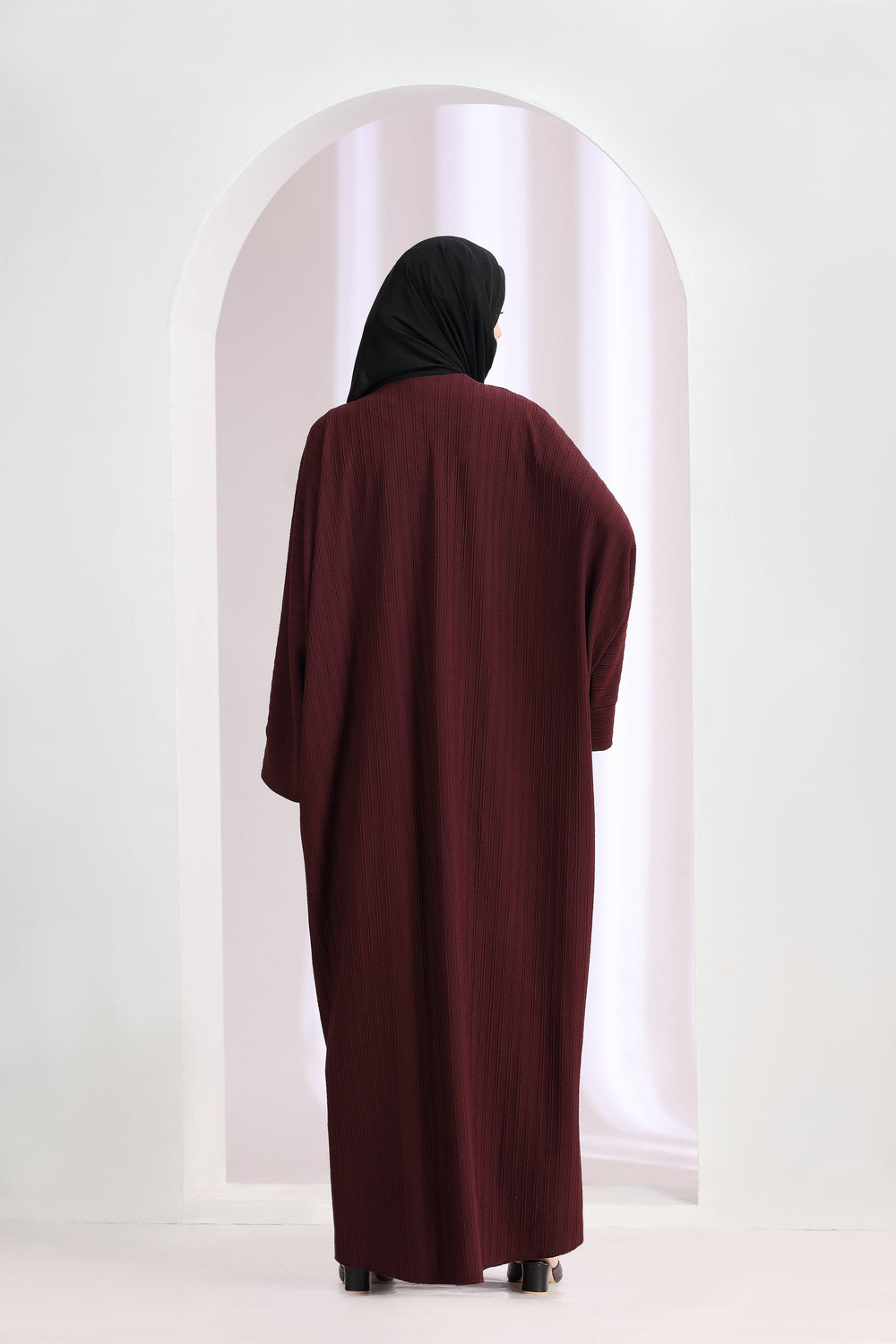 Aiza Shrug Kaftan Maroon