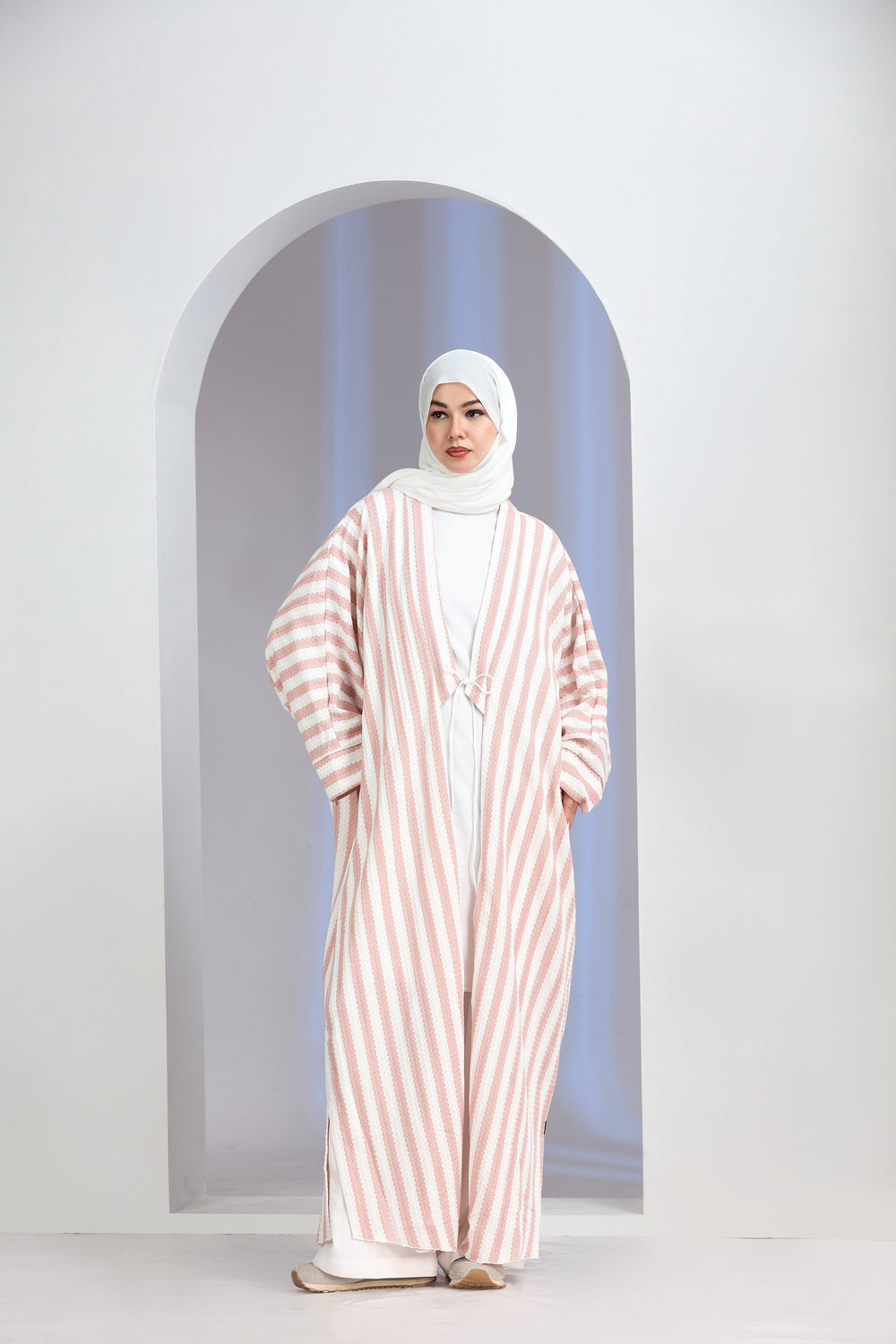 Novus Shrug Abaya Soft Pink