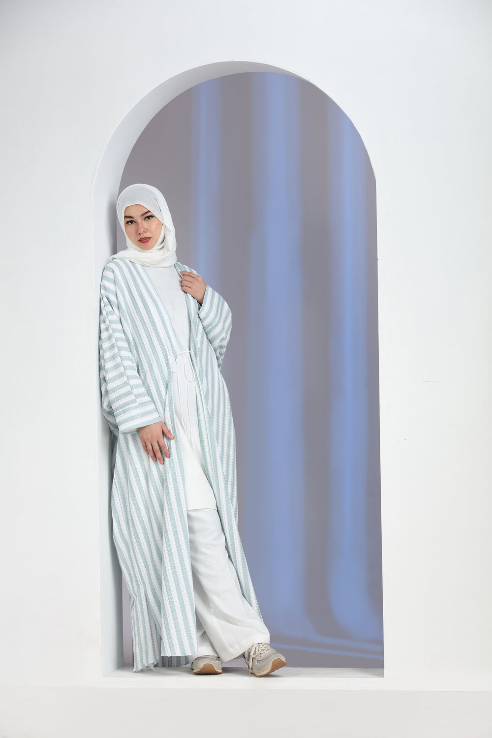 Novus Shrug Abaya Calming Blue