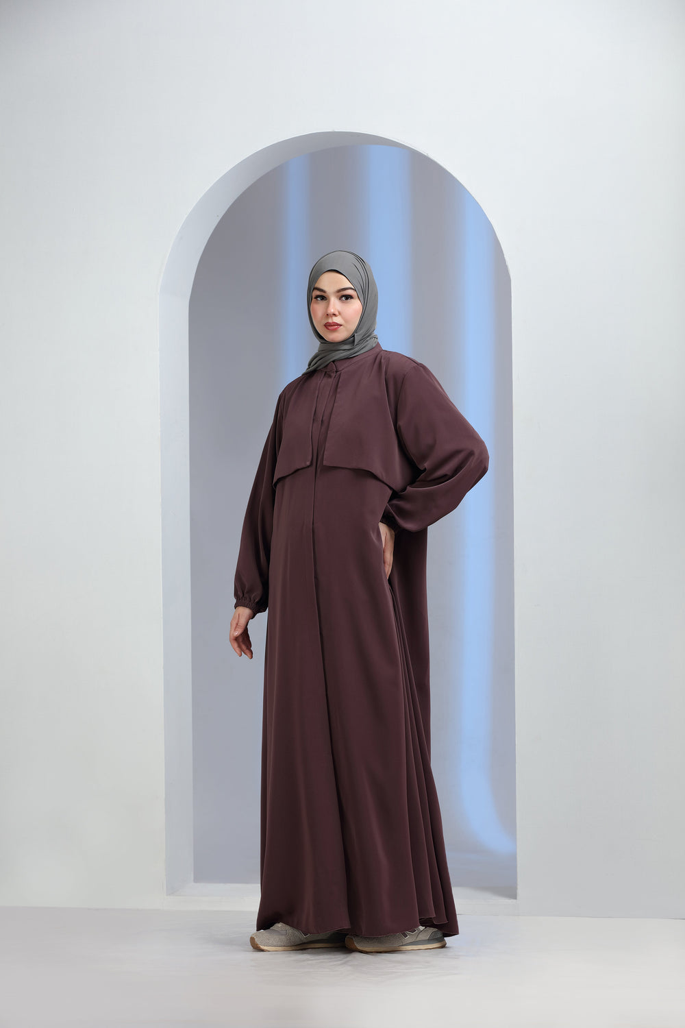Fina Abaya Brown