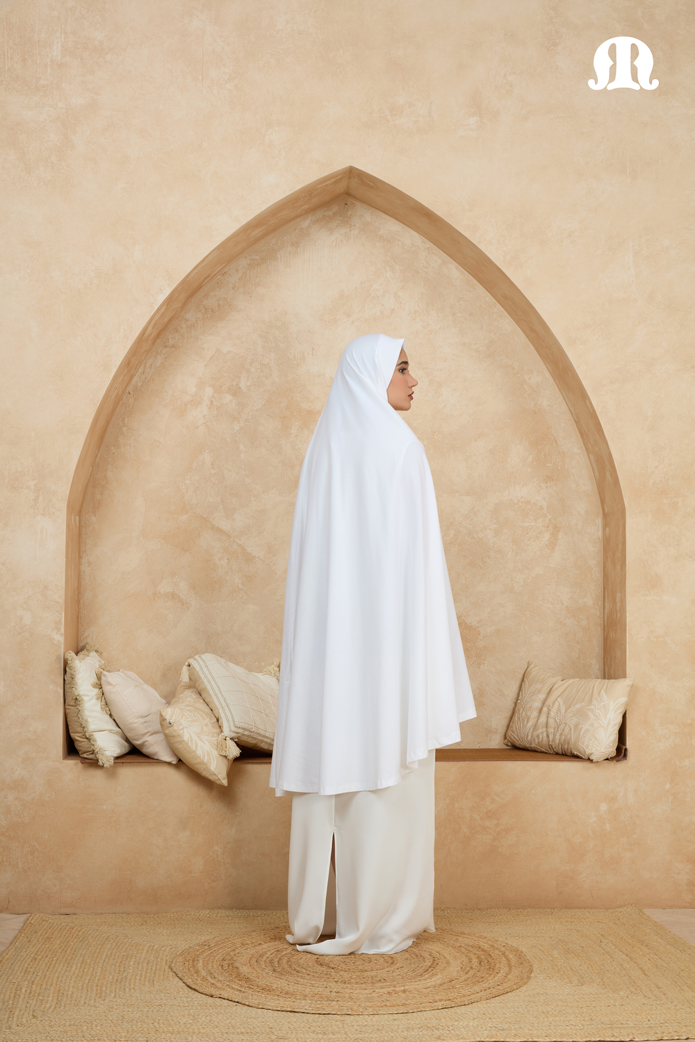 White Half Makhna