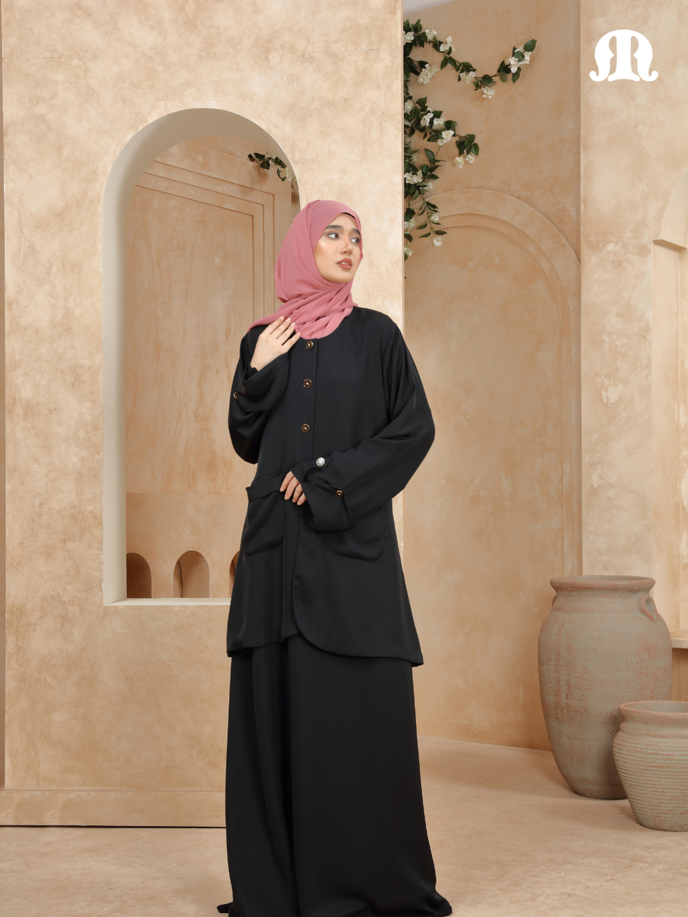 Riva Black Abaya