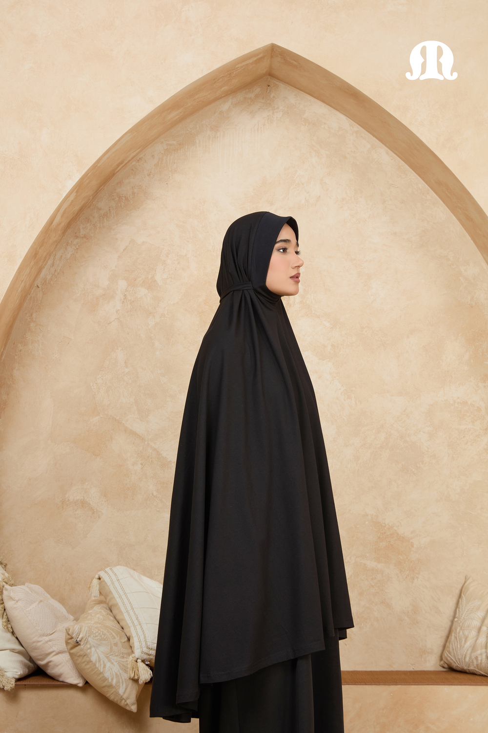 Black Half Makhna