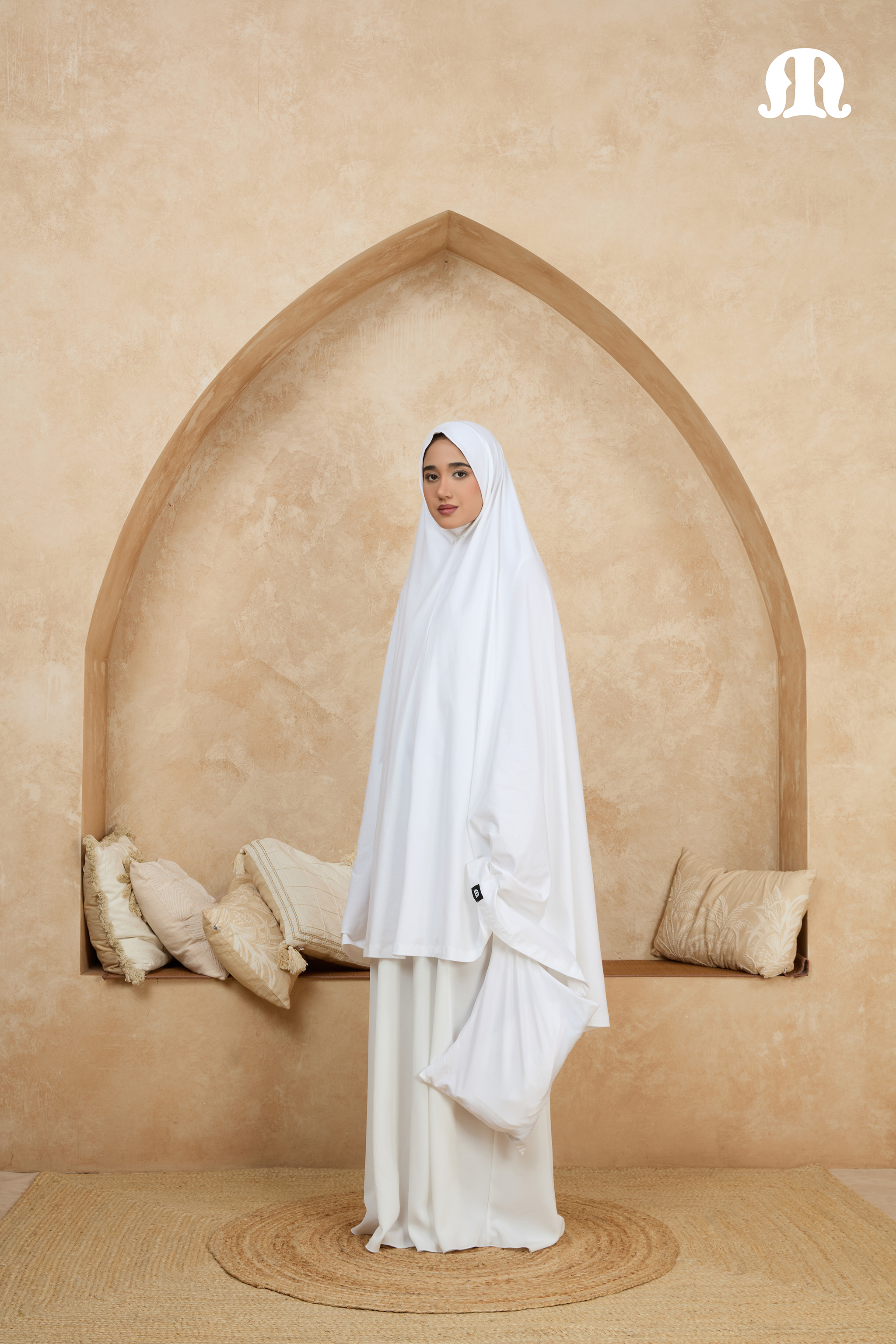 White Half Makhna