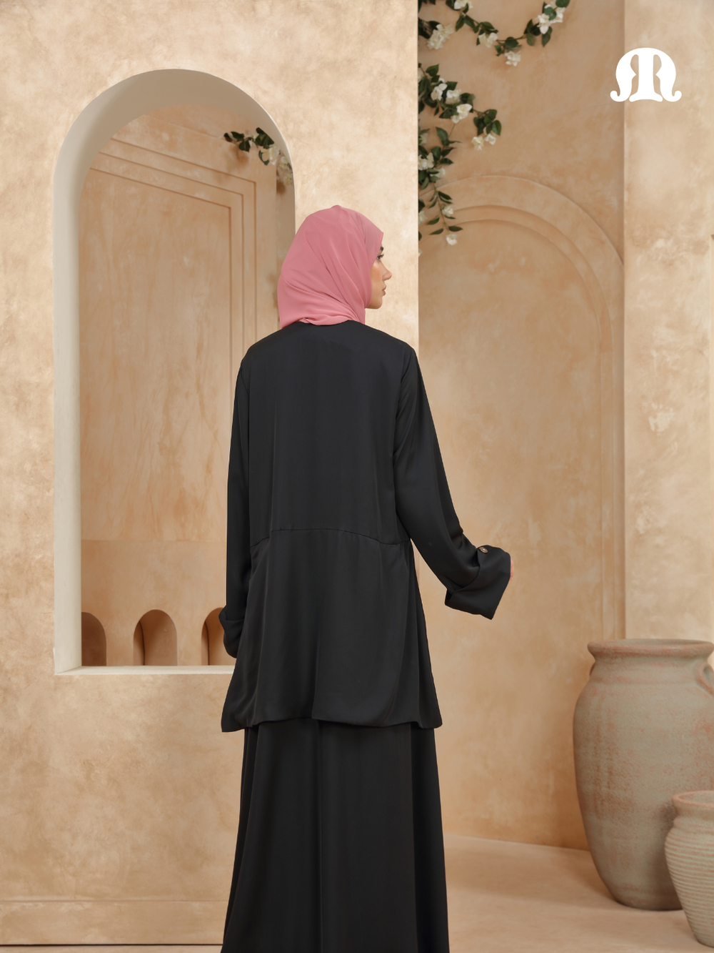 Riva Black Abaya