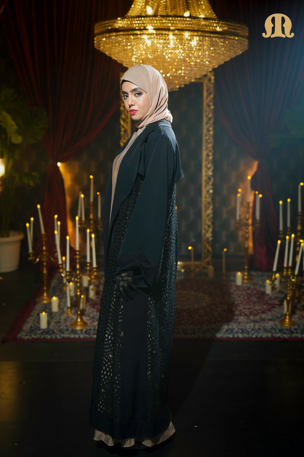 Veda Shrug Abaya Black