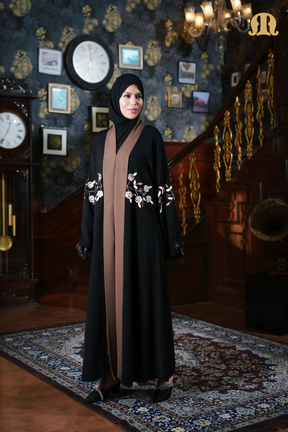 Saalis Abaya Black