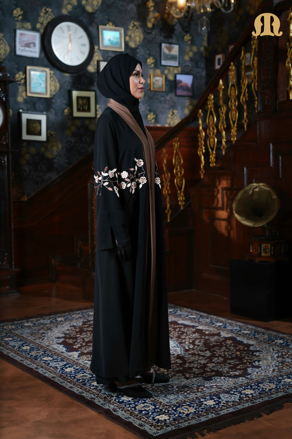 Saalis Abaya Black