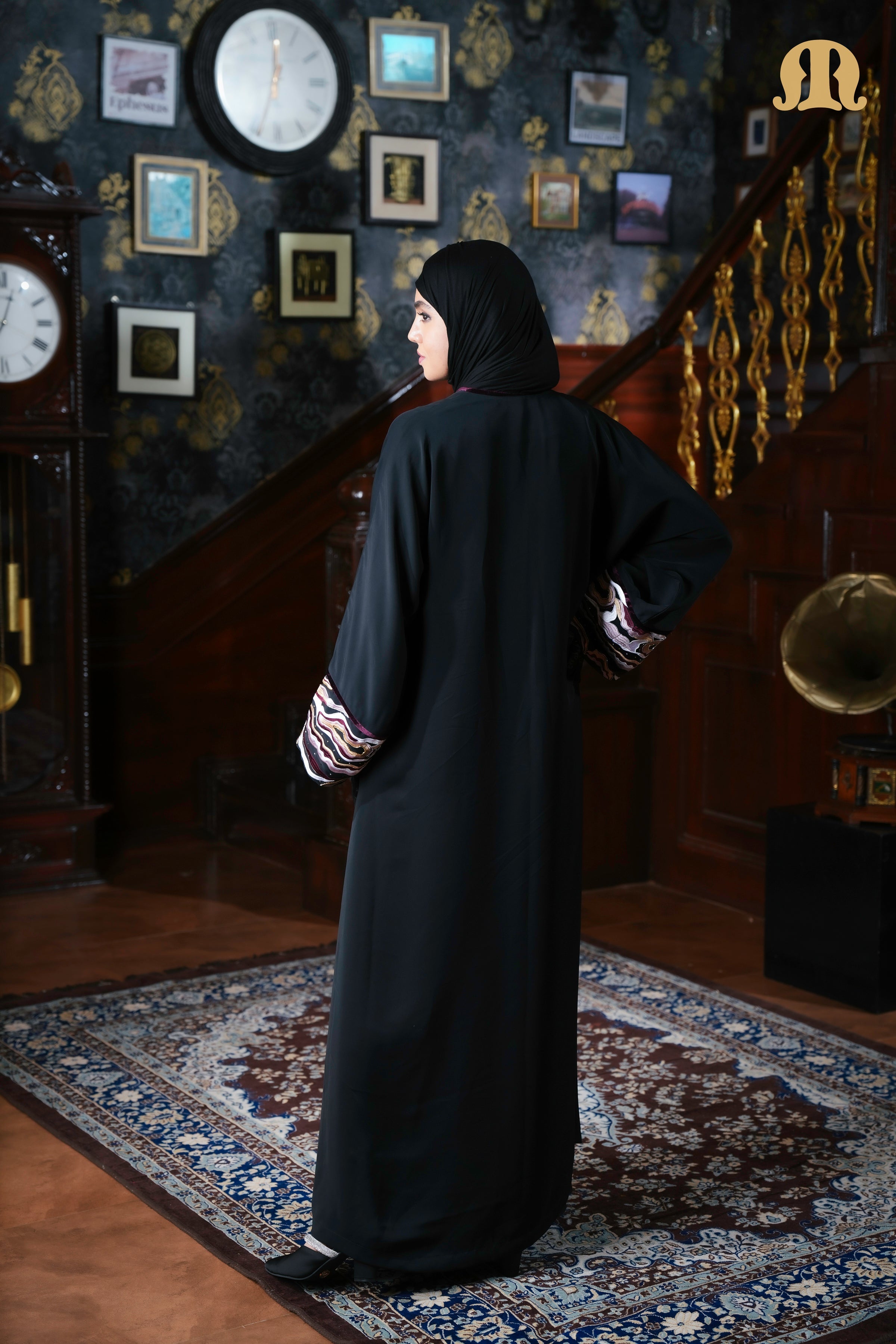 Elyse Handwork Abaya Black