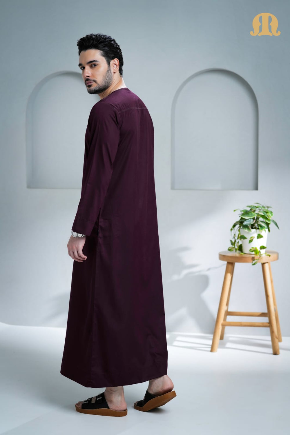 Kurvig Omani Thobe Maroon For Men