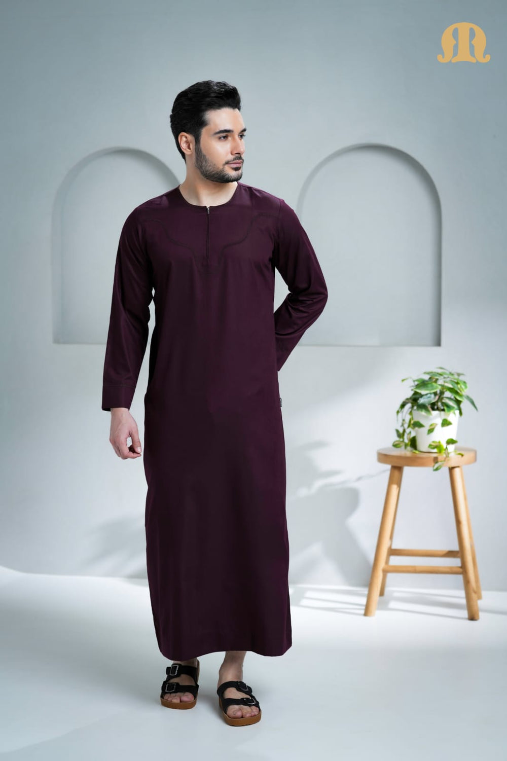 Kurvig Omani Thobe Maroon For Men