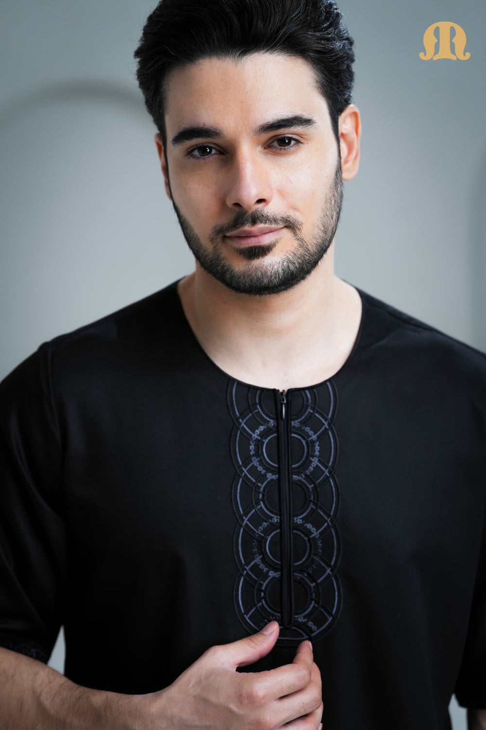 Zerouki Half Sleeve Thobe Black for Men