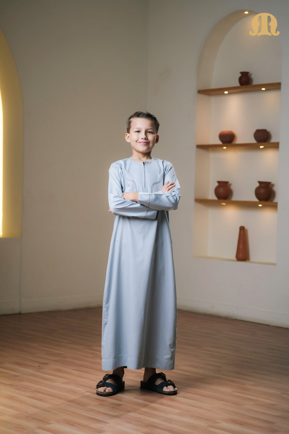 Kurvig Omani 2.0 Light Grey Thobe Boys