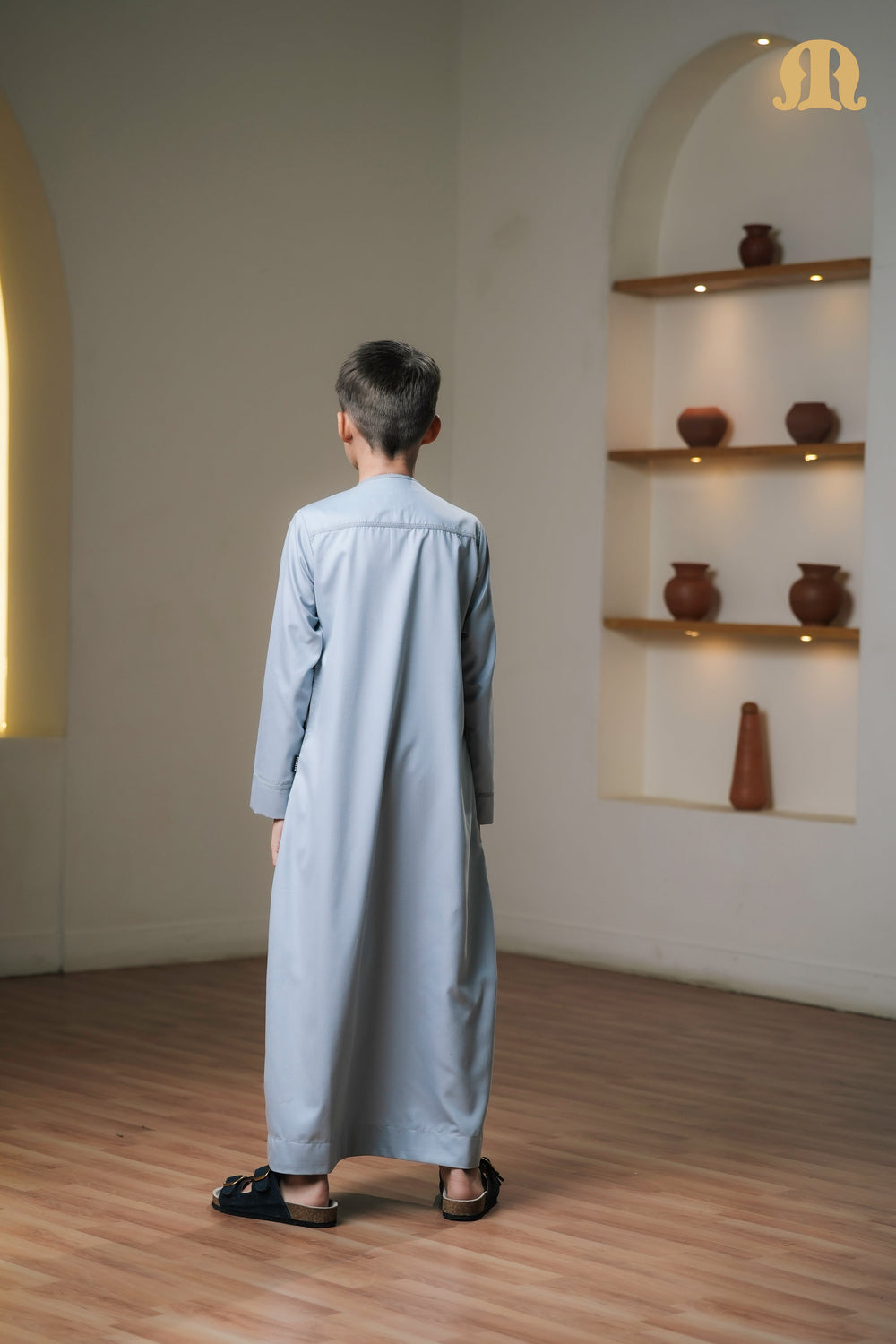 Kurvig Omani 2.0 Light Grey Thobe Boys
