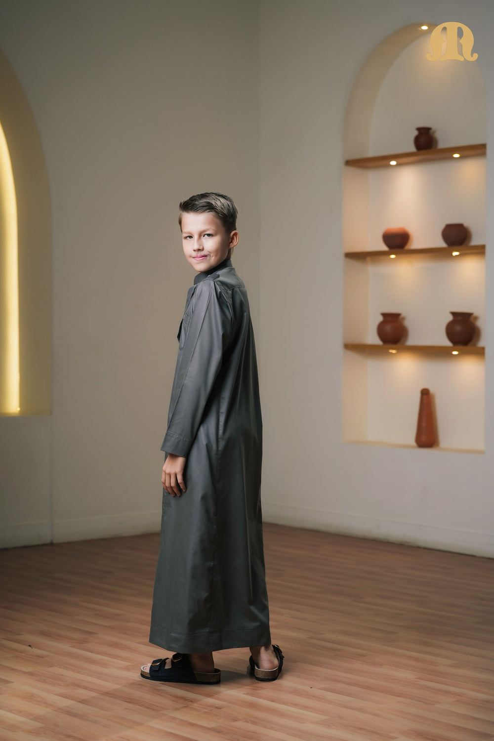 Kurvig Saudi 2.0 Grey Thobe Boys