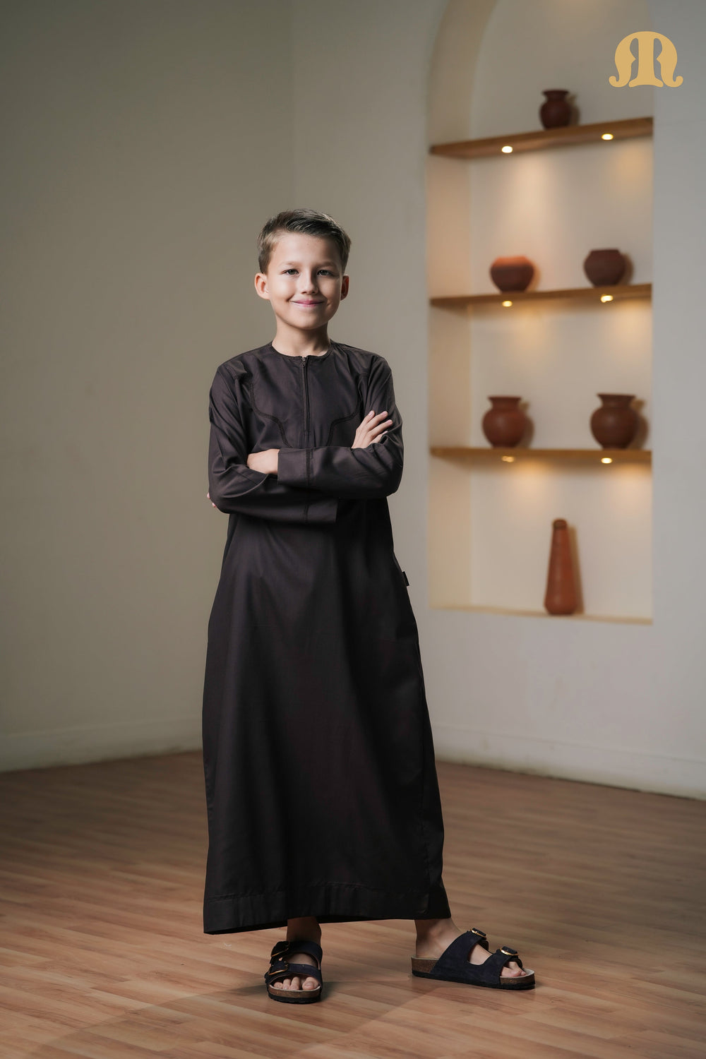 Kurvig Omani 2.0 Dark Brown Thobe Boys