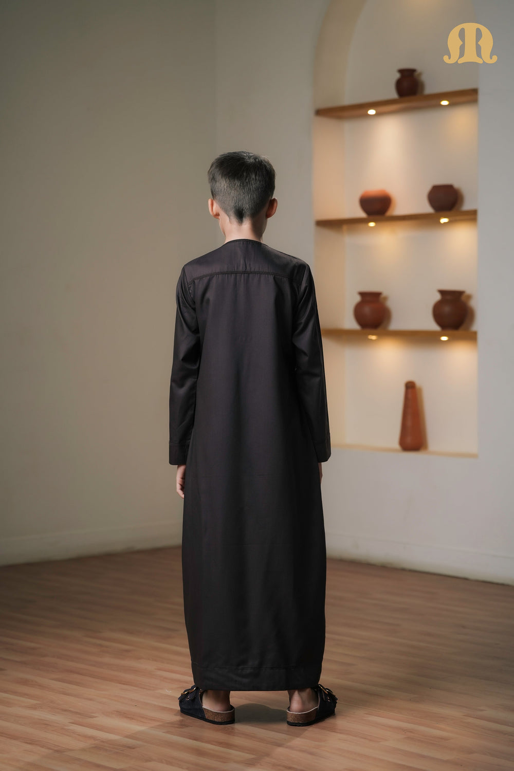 Kurvig Omani 2.0 Dark Brown Thobe Boys