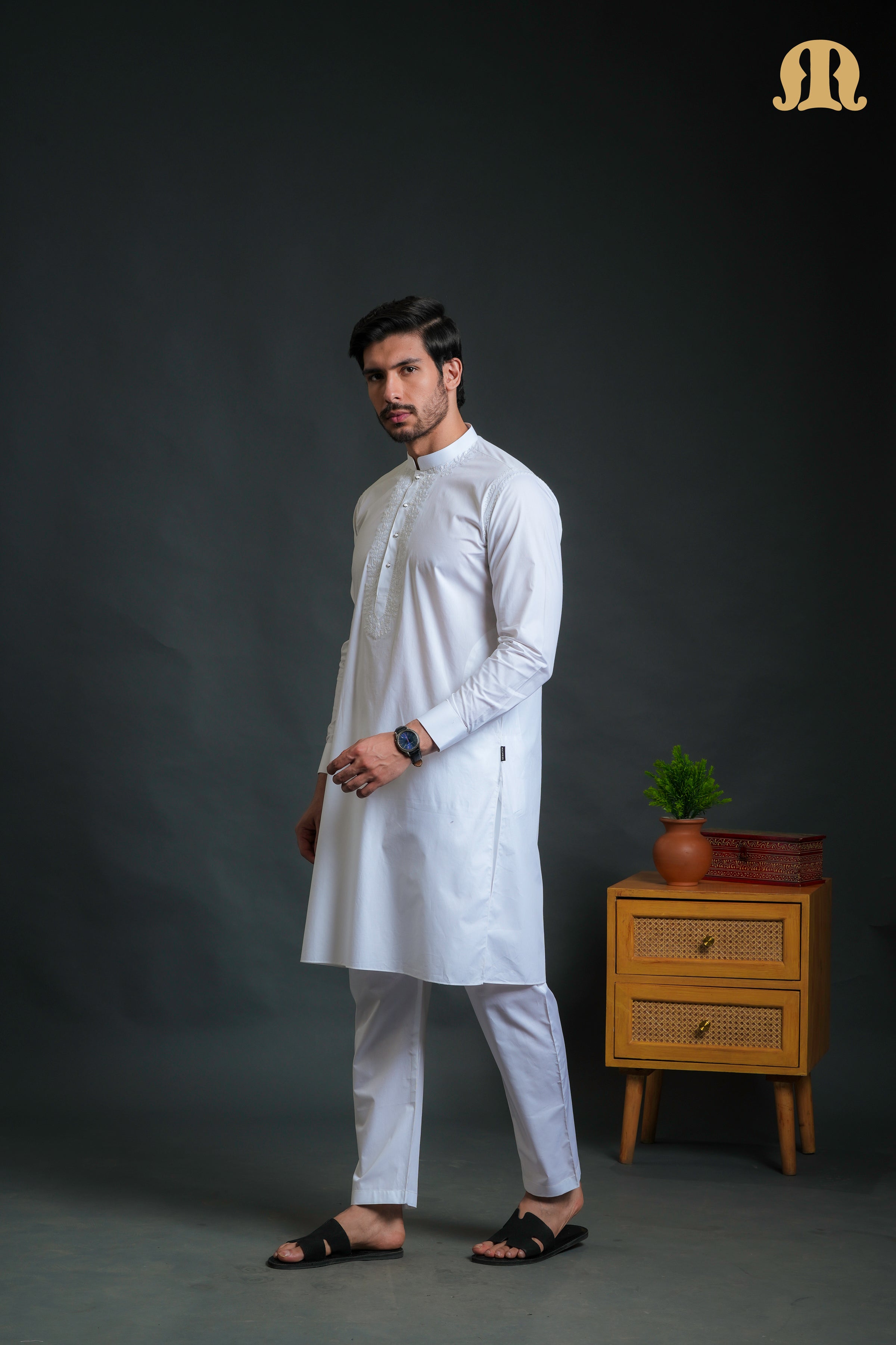 Sukuti White Kurta Set Men