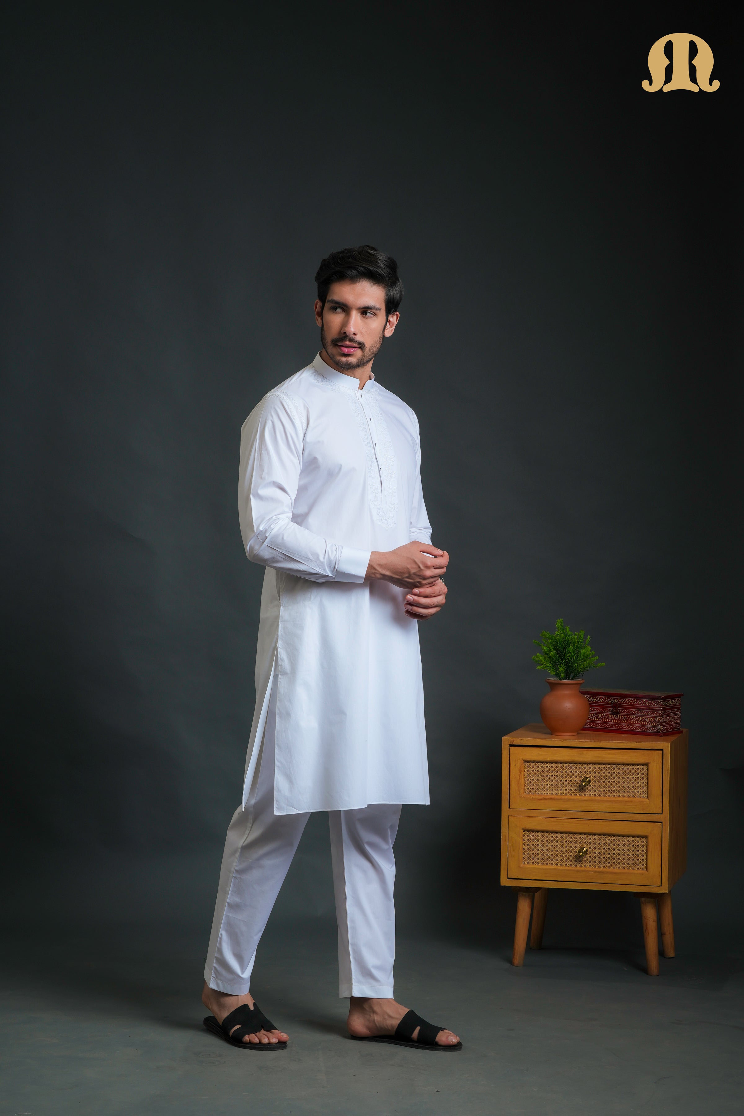 Sukuti White Kurta Set Men