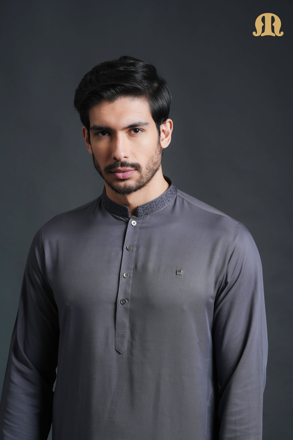 Yavan Embriodered Grey Kurta Set Men