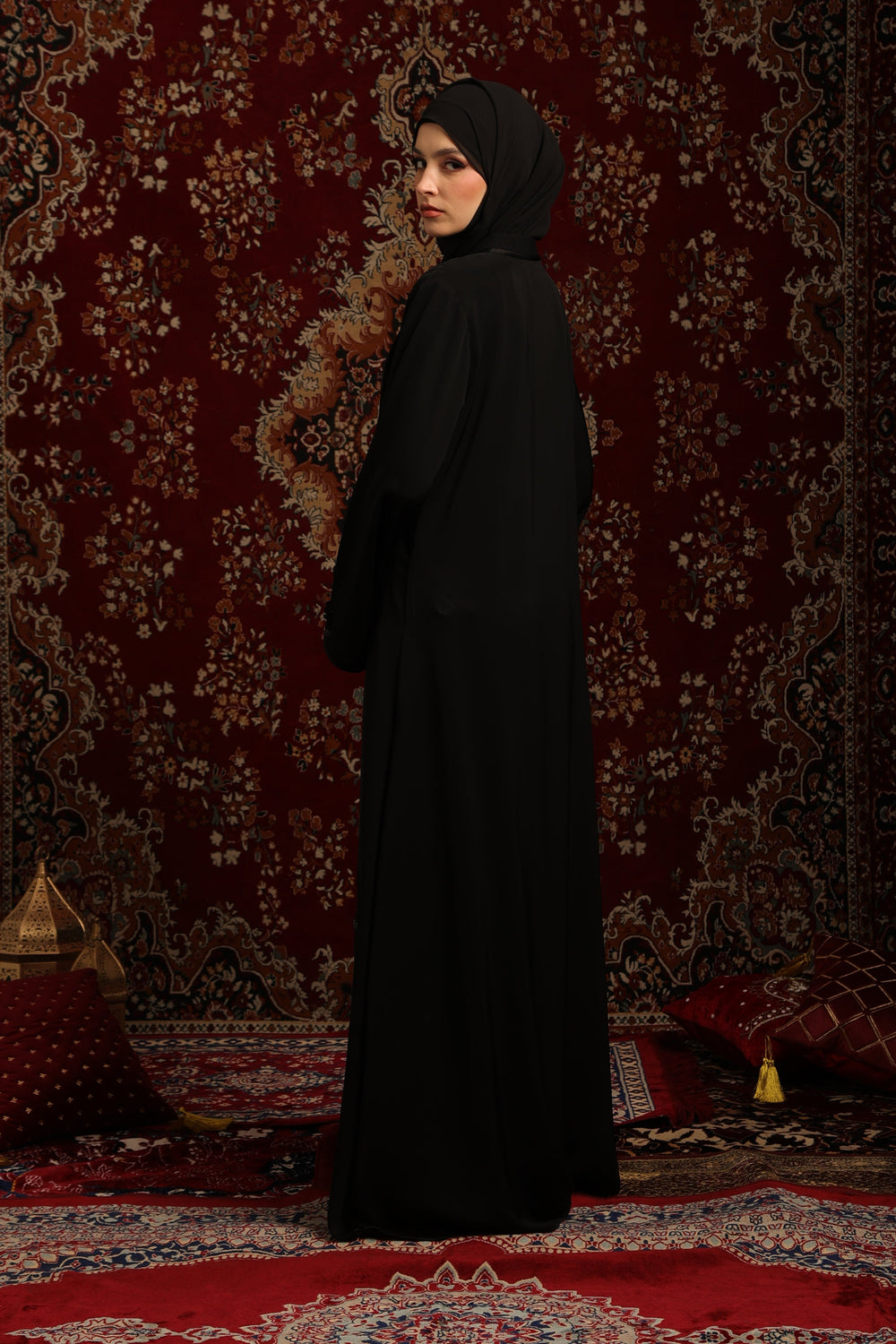 Embellished Pleat Abaya