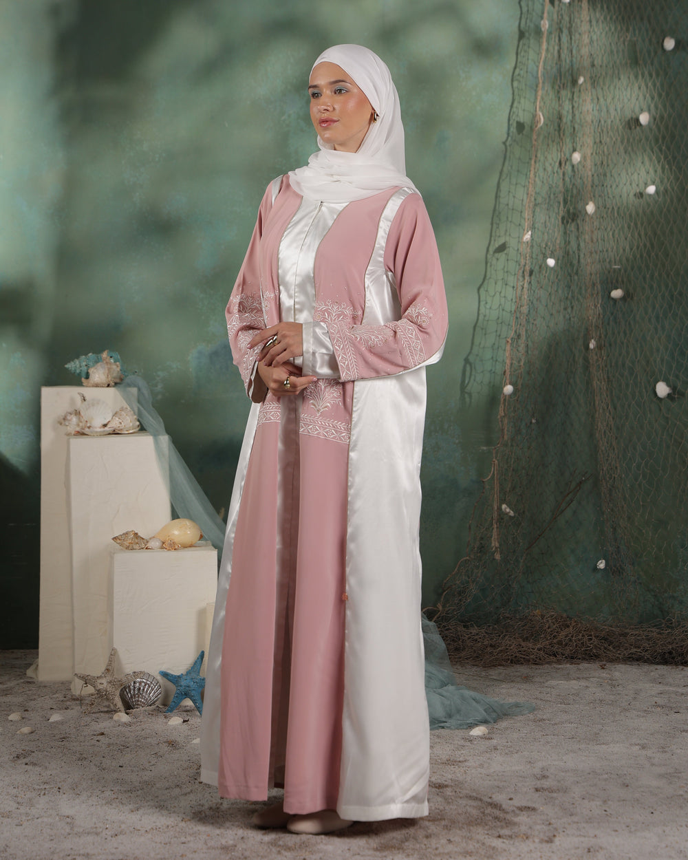 Yuki Abaya | Blush Pink & White