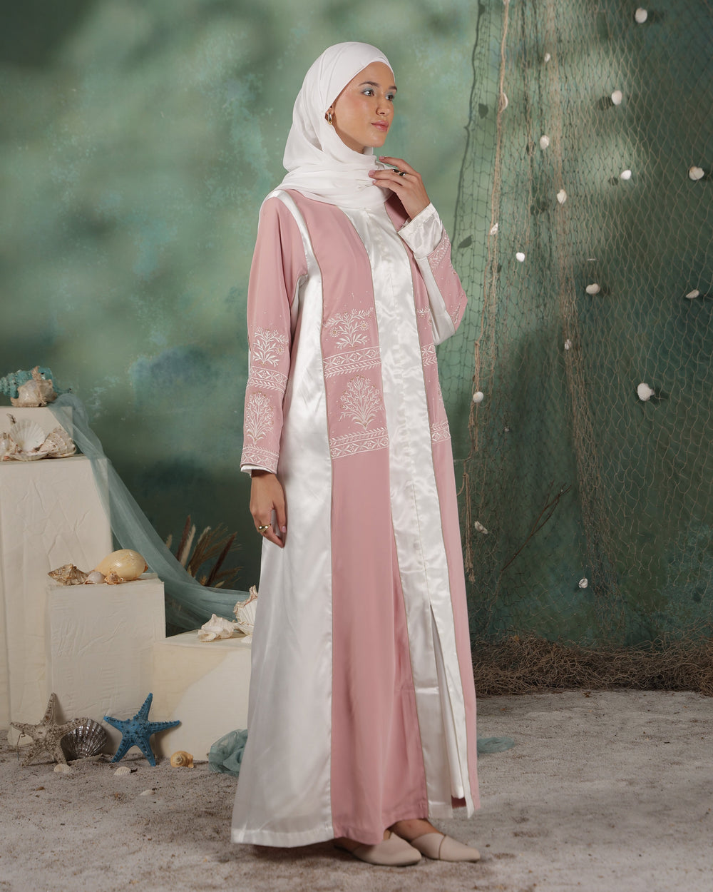 Yuki Abaya | Blush Pink & White