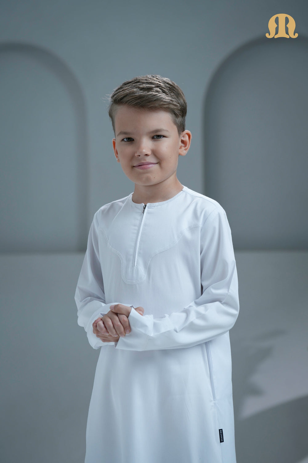 Kurvig Omani White Boys Thobe