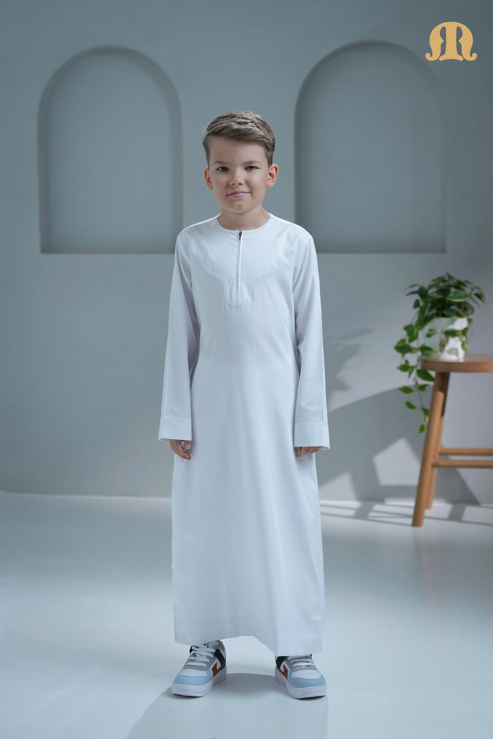 Kurvig Omani White Boys Thobe