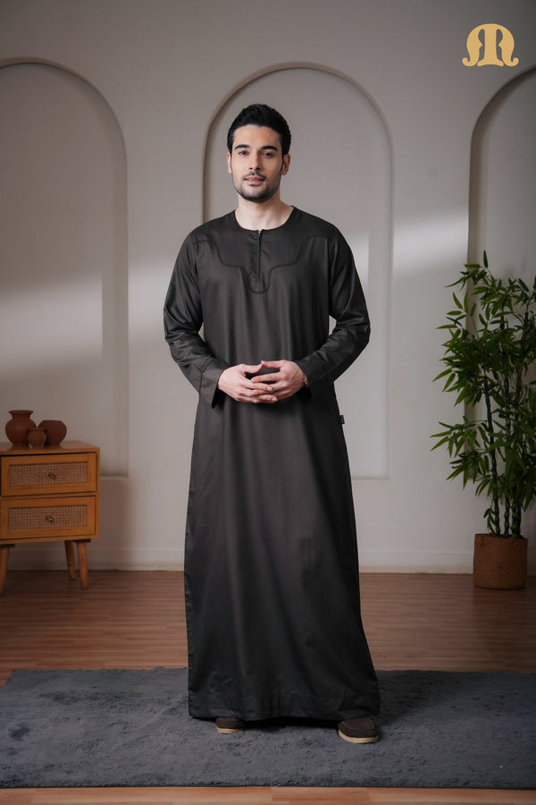 Kurvig Omani 2.0 Dark Brown Thobe Mens