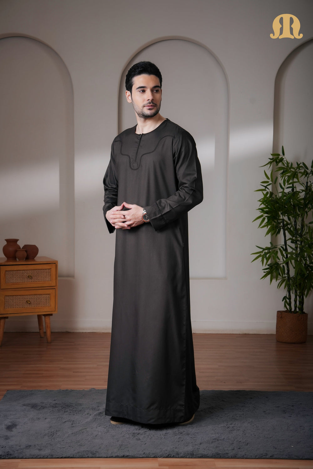 Kurvig Omani 2.0 Dark Brown Thobe Mens