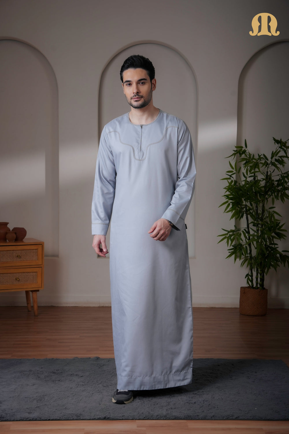 Kurvig Omani 2.0 Light Grey Thobe Mens