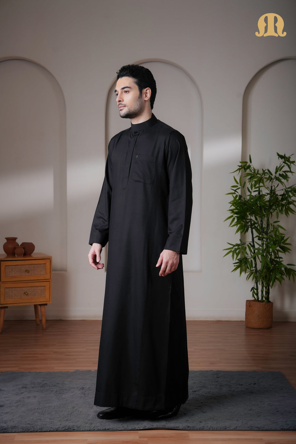 Kurvig Saudi 2.0 Black Thobe Mens