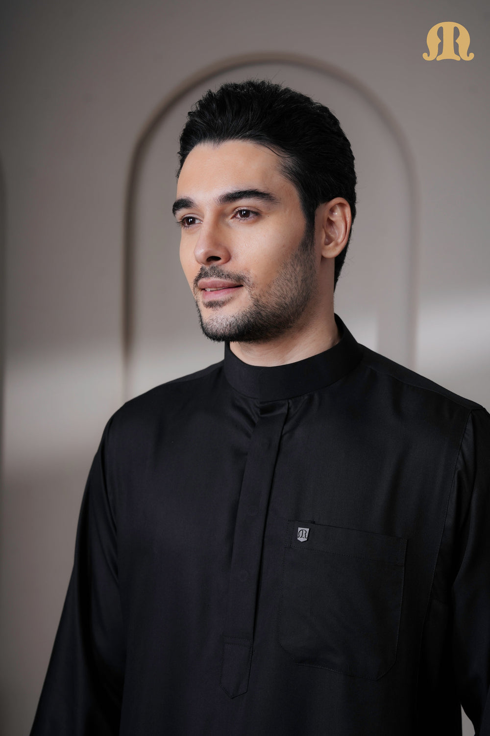Kurvig Saudi 2.0 Black Thobe Mens