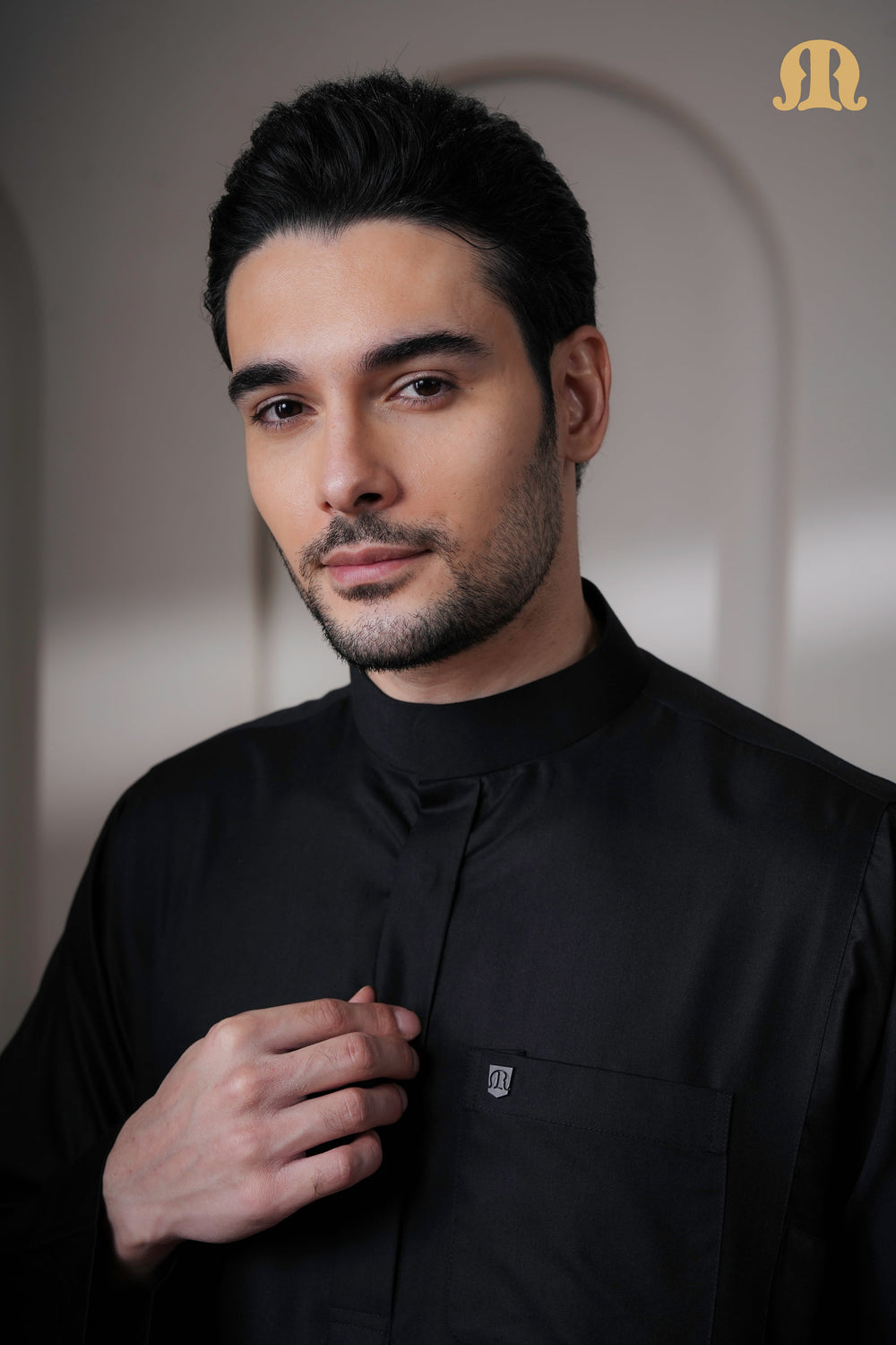 Kurvig Saudi 2.0 Black Thobe Mens