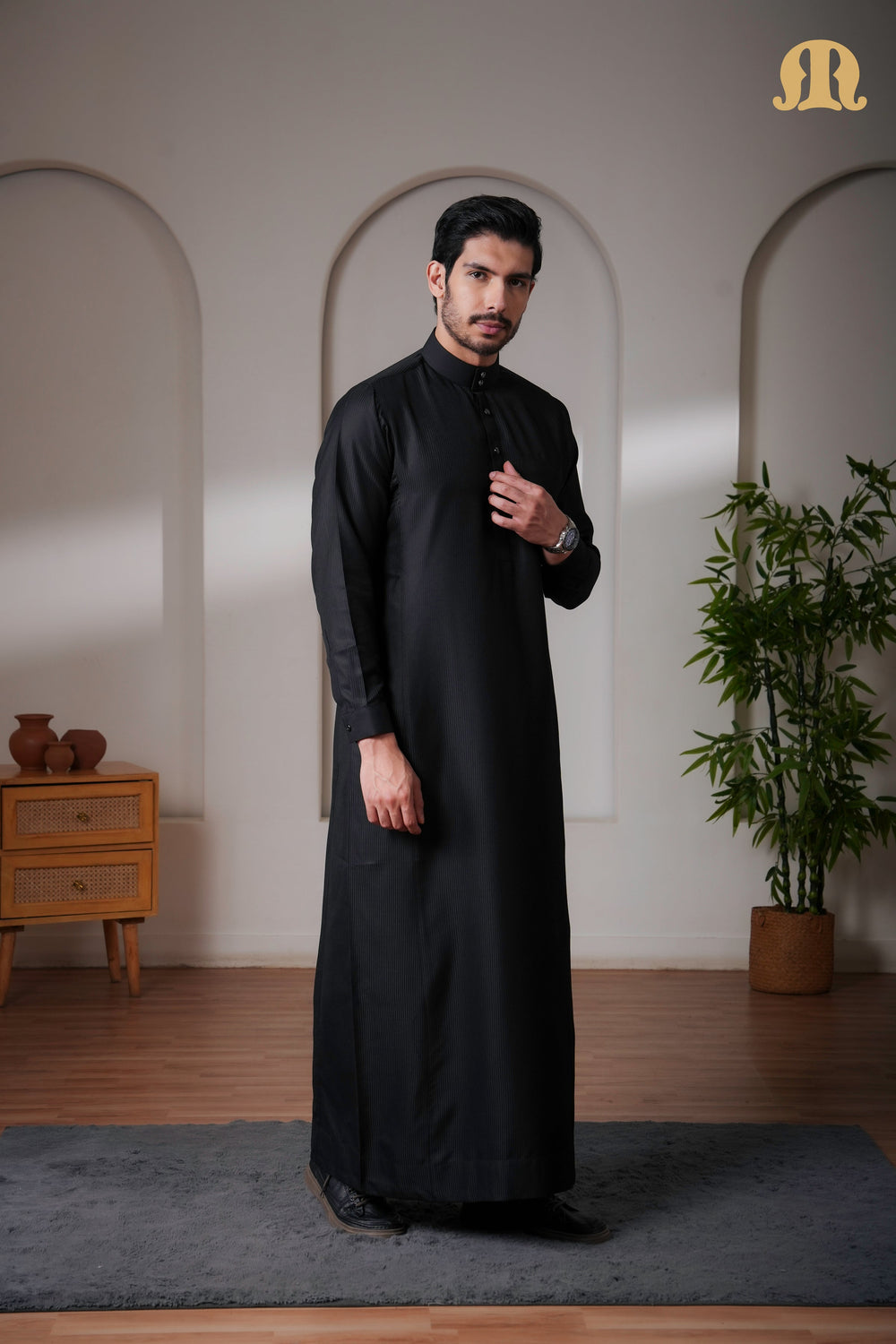OZ Premium Saudi Striped Black Thobe Mens