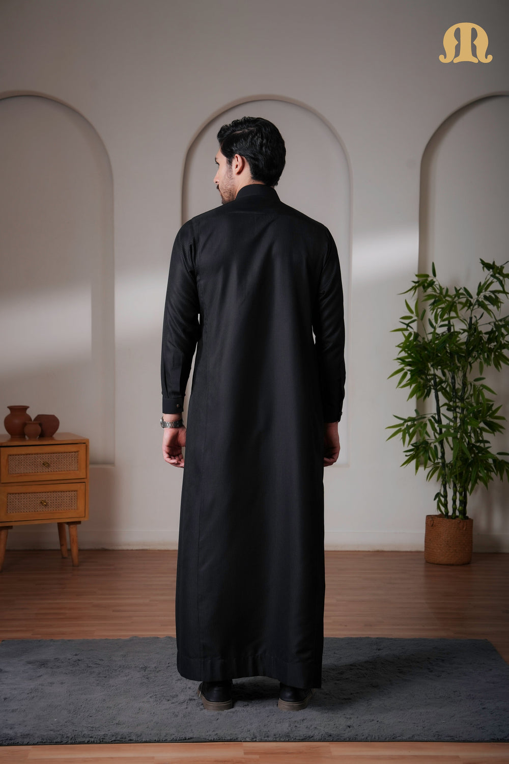 OZ Premium Saudi Striped Black Thobe Mens