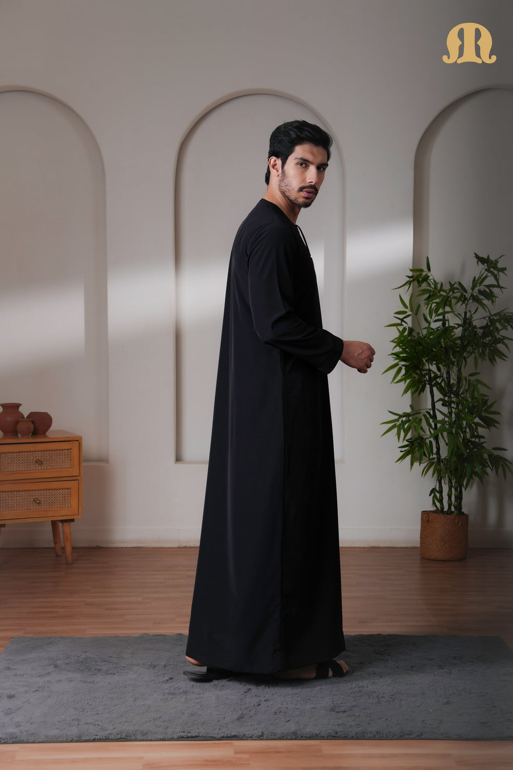 Yalin Emrati Black Thobe Mens