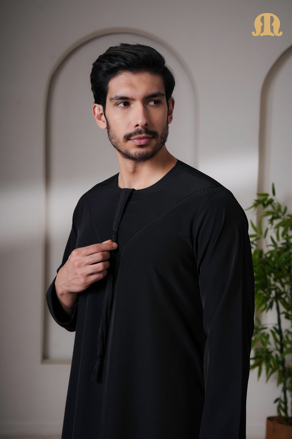 Yalin Emrati Black Thobe Mens