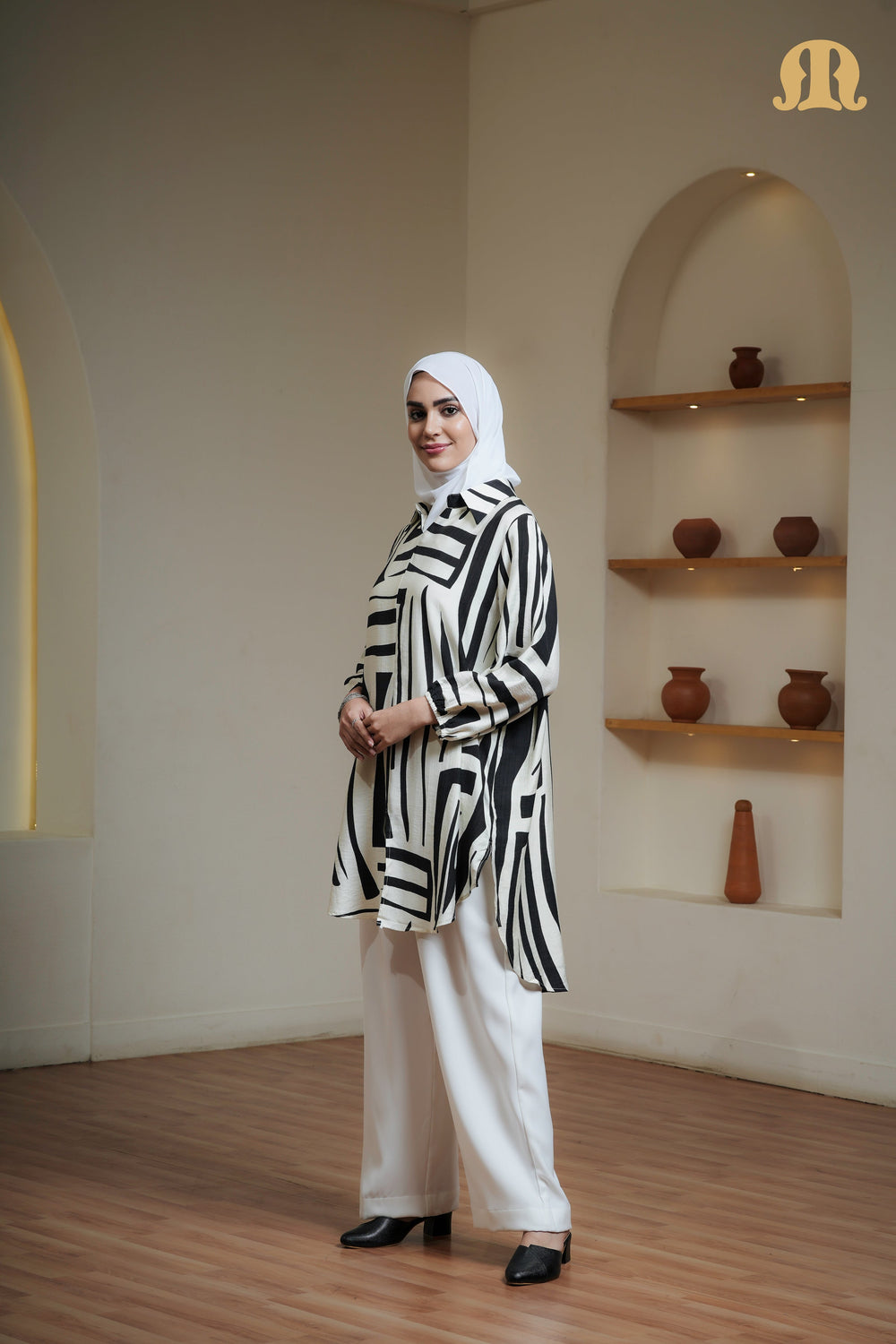 SAHARA  TUNIC BLACK